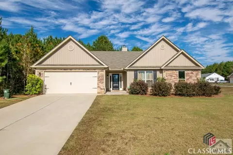 209 Dove Cir, Colbert, GA 30628 photo 1