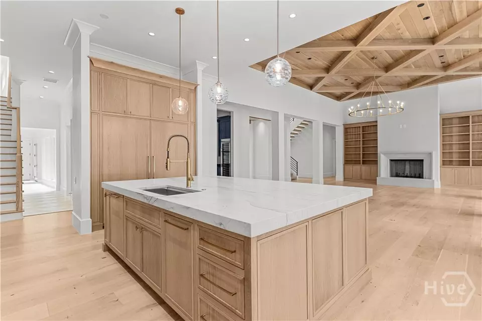 Kitchen - 1221 Broadpoint Dr, Greensboro, GA 30642 photo 5 of 9