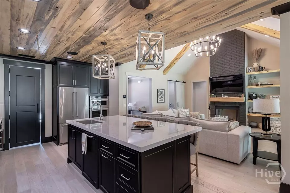 Kitchen - 114 Parkside Ln, Eatonton, GA 31024 photo 4 of 9