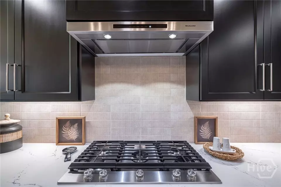 Kitchen - 114 Parkside Ln, Eatonton, GA 31024 photo 9 of 9