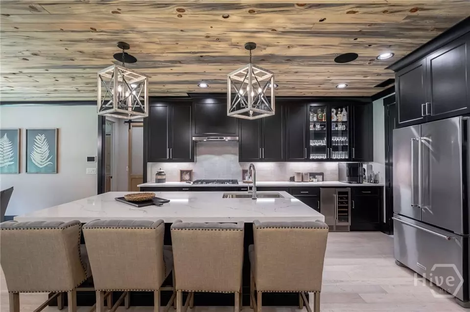 Kitchen - 114 Parkside Ln, Eatonton, GA 31024 photo 8 of 9