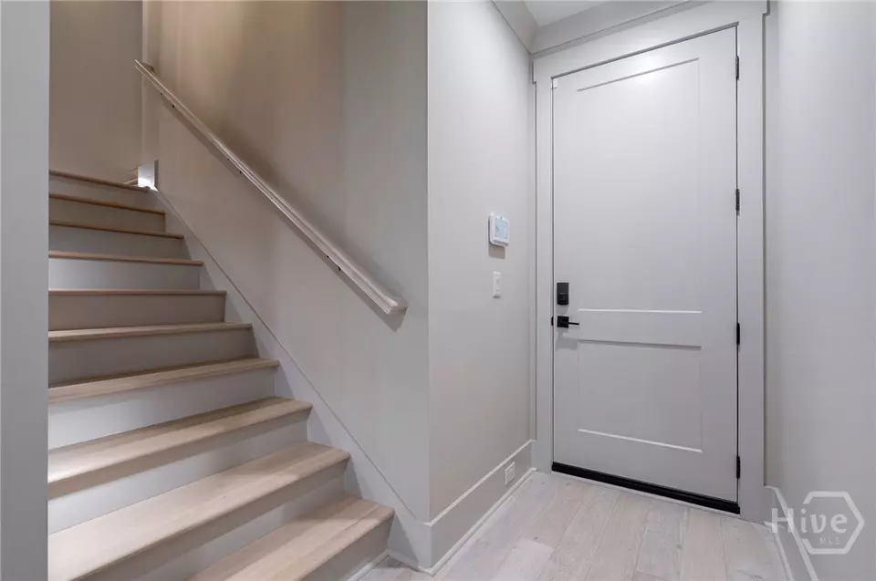 Entry Way - 114 Parkside Ln, Eatonton, GA 31024 photo 5 of 5