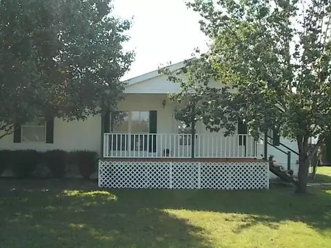 197 Sunflower Loop, Nahunta, GA 31553 photo 1