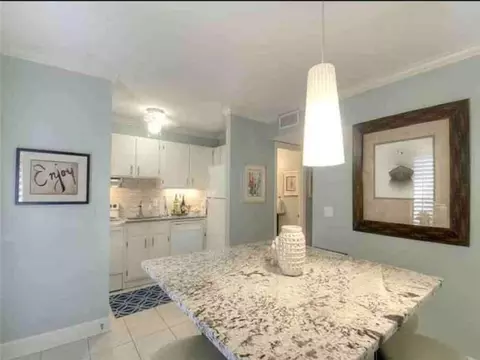 1500 Demere Rd #D5, Saint Simons Island, GA 31522