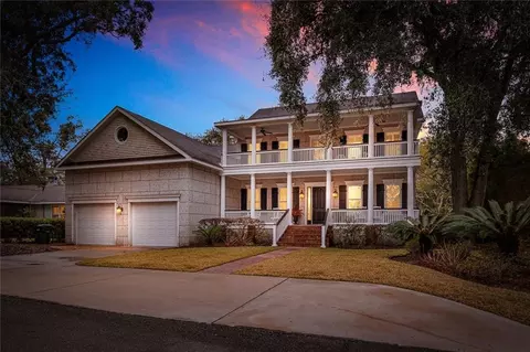 4323 9th St, Saint Simons Island, GA 31522
