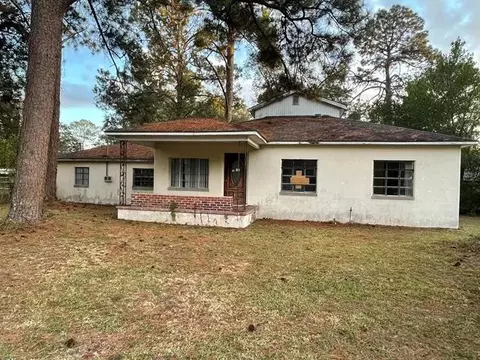 601 Community Dr, Waycross, GA 31501