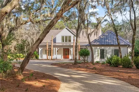 262 Saint Annies Ln, Saint Simons Island, GA 31522