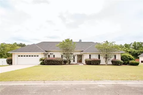 1309 Baltimore Cir, Waycross, GA 31501
