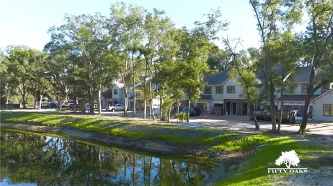 131 Fifty Oaks Ln, Saint Simons Island, GA 31522