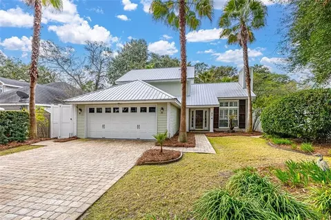 314 Sandcastle Ln, Saint Simons Island, GA 31522