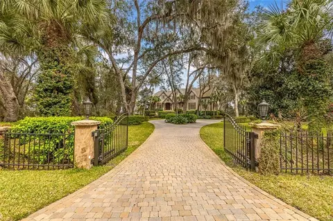 194 Hampton Point Dr, Saint Simons Island, GA 31522