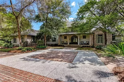 114 Harris Ln, Saint Simons Island, GA 31522