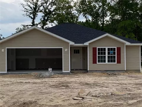 1052 Spring Grove Rd, Jesup, GA 31545
