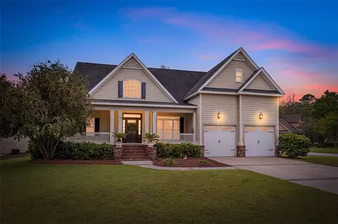 102 Bayonet Pt, Brunswick, GA 31523