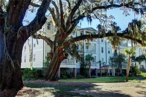 117 Gascoigne Ave #306, Saint Simons Island, GA 31522