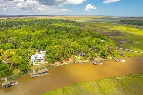 154 Hampton Point Dr, Saint Simons Island, GA 31522