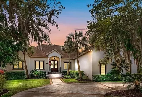 115 Pirates Cv, Saint Simons Island, GA 31522