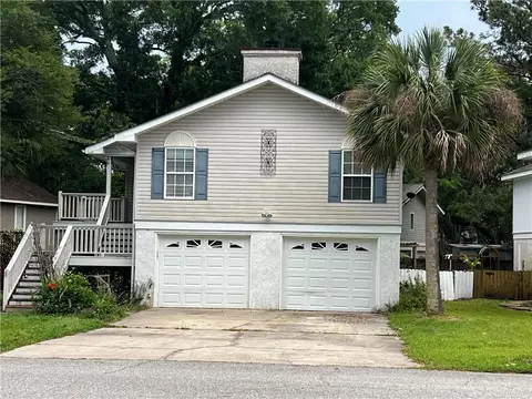 218 Circle Dr, Saint Simons Island, GA 31522