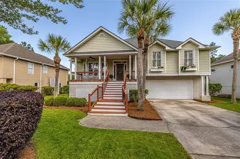 117 E Commons Dr, Saint Simons Island, GA 31522