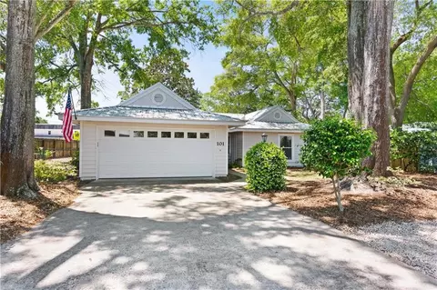 101 Demere Oaks Cir, Saint Simons Island, GA 31522