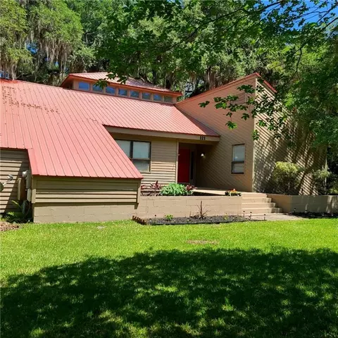 121 Mackay Dr, Brunswick, GA 31525