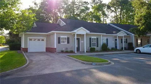 492 Moss Creek Ln, Brunswick, GA 31520