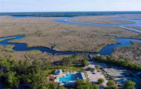 172 Fairways Edge Dr, Saint Marys, GA 31558