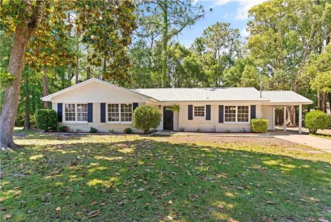 197 Fairway Oaks Dr, Brunswick, GA 31525
