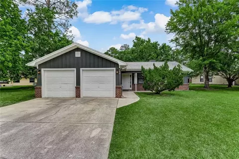 130 Woodvalley Dr, Kingsland, GA 31548