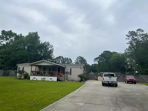 128 Jessica Ln, Brunswick, GA 31525