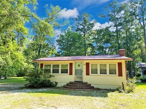 230 Second Ave, Waynesville, GA 31566