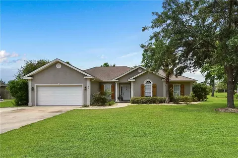 67 Silver Bluff Dr, Brunswick, GA 31523