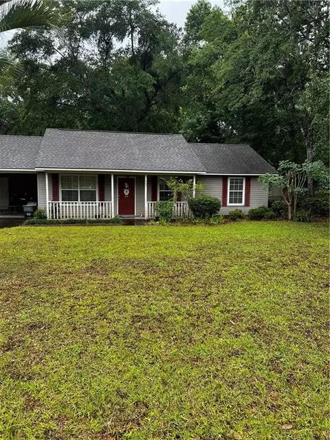 405 Drawdy Dr, Brunswick, GA 31525