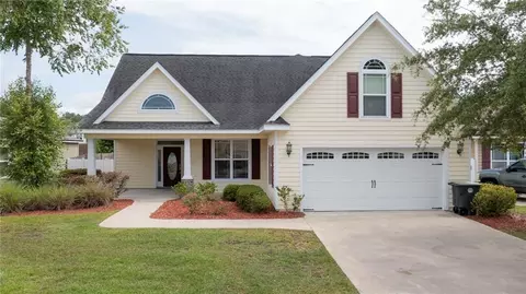 114 Waters Edge Dr, Kingsland, GA 31548