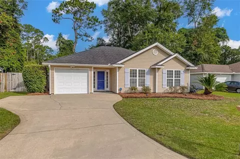 131 Bridgewater Cir, Brunswick, GA 31525