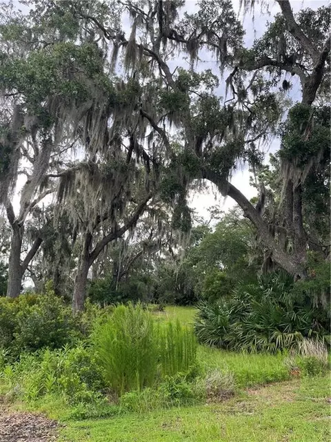 1030 Brockinton Dr, Saint Simons Island, GA 31522