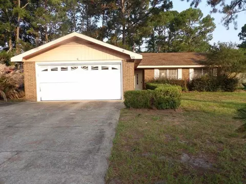 99 Glynn Marsh Cir, Brunswick, GA 31525