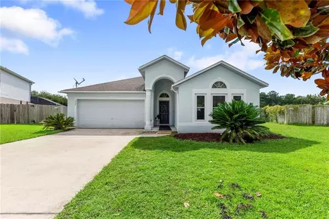 264 Pine Bluff Dr, Kingsland, GA 31548