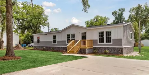 106 S Macon St, Ludowici, GA 31316