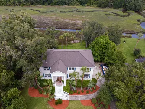 154 Harbor Pointe Dr, Brunswick, GA 31523