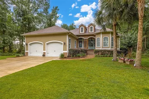 96 Lone Pine Ct, Waverly, GA 31565