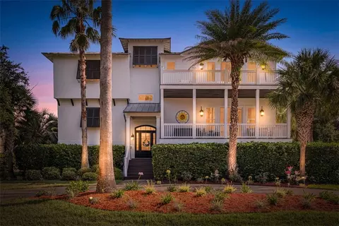 119 Compass Pt, Saint Simons Island, GA 31522