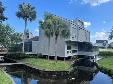 405 W Fairway Villas W Windward Dr, Saint Simons Island, GA 31522