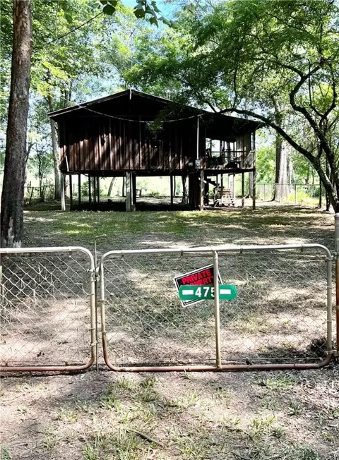 475 Getaway Ln, Surrency, GA 31563