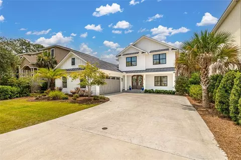 145 E Commons Dr, Saint Simons Island, GA 31522