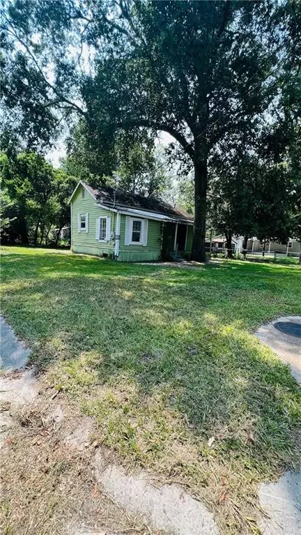 1015 Thomas St, Waycross, GA 31501