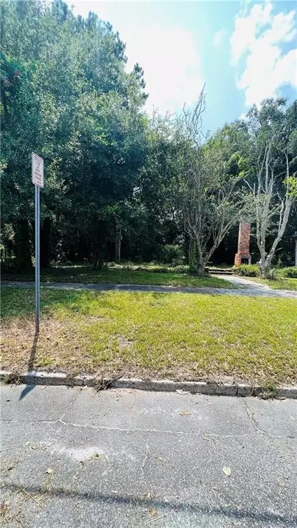609 Folks St, Waycross, GA 31501