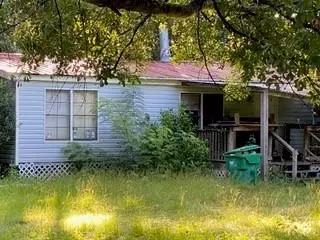 1087 Cypress St, Darien, GA 31305