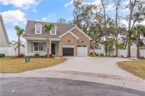 1007 Conservation Ln, Saint Simons Island, GA 31522