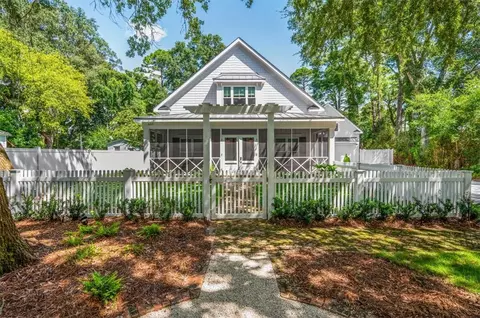 409 Kelsall Ave, Saint Simons Island, GA 31522